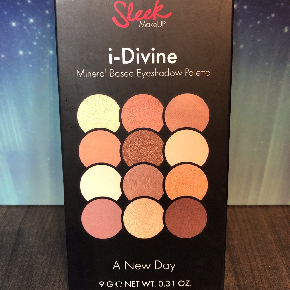 Sleek Make Up Eyeshadow Palette in A New Day